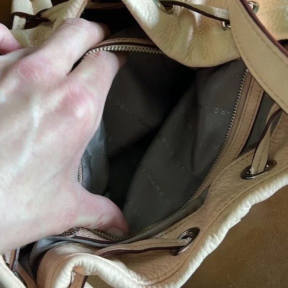 Marc by Marc Jacobs Too Hot To Handle Pale Pink REG. Textured Leather Bucket Bag - Picture 7 of 7